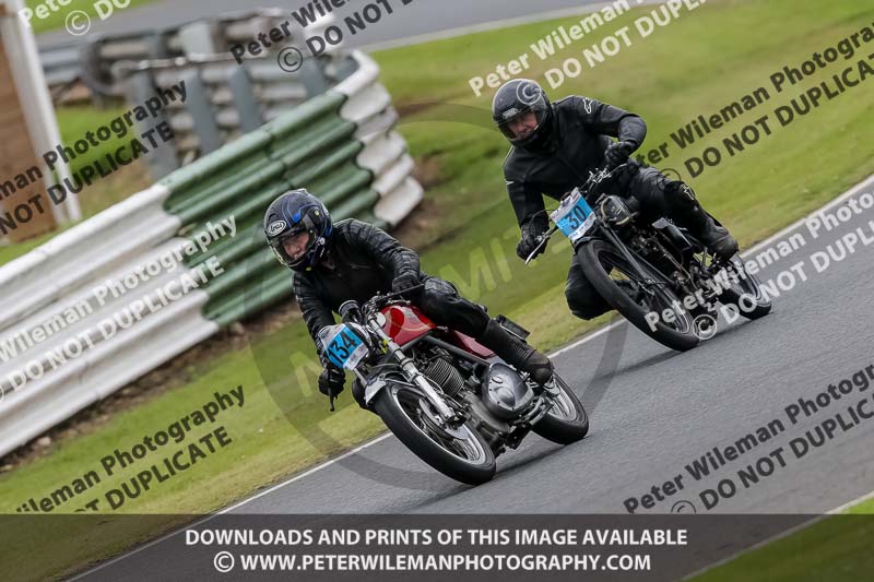 Vintage motorcycle club;eventdigitalimages;mallory park;mallory park trackday photographs;no limits trackdays;peter wileman photography;trackday digital images;trackday photos;vmcc festival 1000 bikes photographs